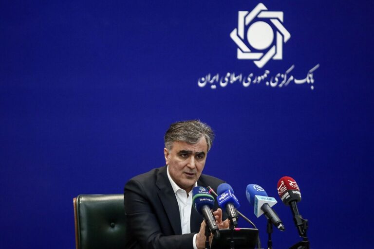 آخرین وضعیت فروش دارایی‌های بانک آینده از زبان رئیس‌کل بانک مرکزی