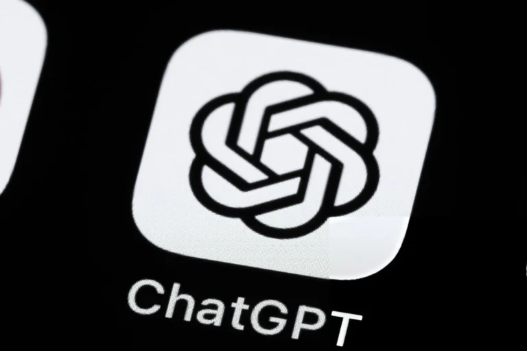 ChatGPT بالاخره می‌تواند استفاده از خط‌تیره‌های بلند را کنار بگذارد